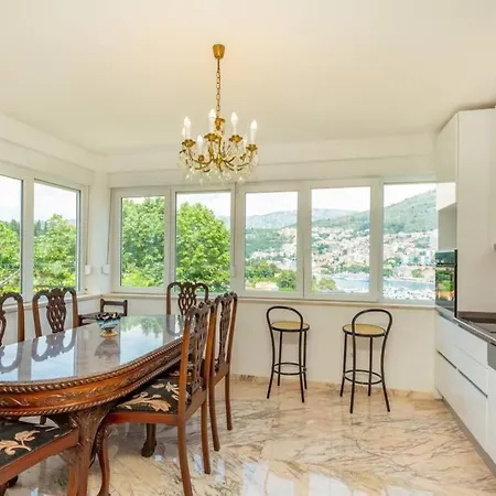 Art Delux **** Apartment Dubrovnik