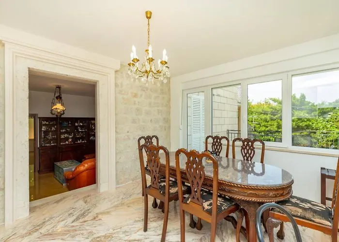 Art Delux **** Appartement
