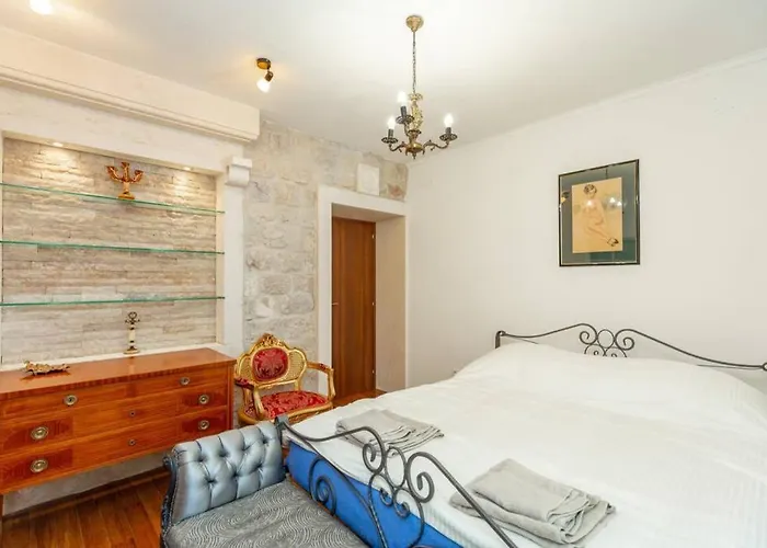 Art Delux **** Apartment *