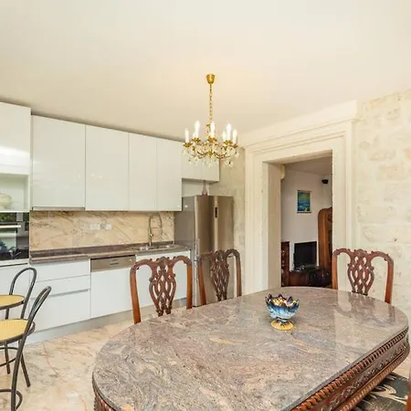 Apartament Art Delux ****