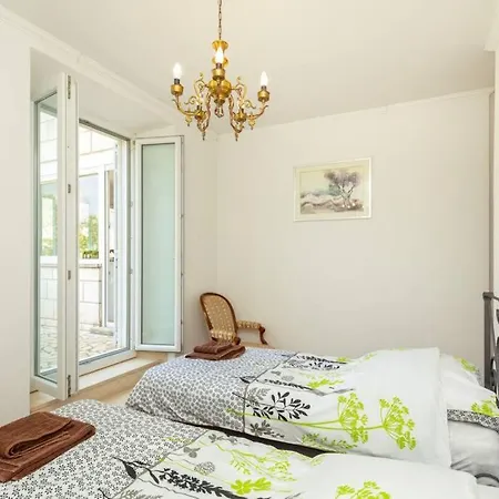 Apartament Art Delux **** *