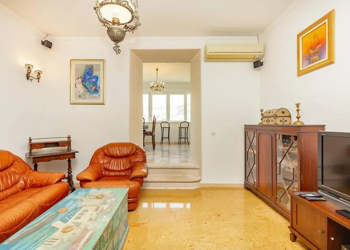 Art Delux **** 公寓 *