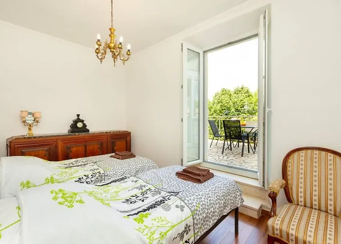 公寓 Art Delux **** *