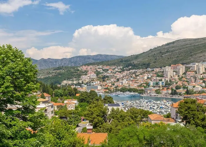 Art Delux **** * 杜布罗夫尼克